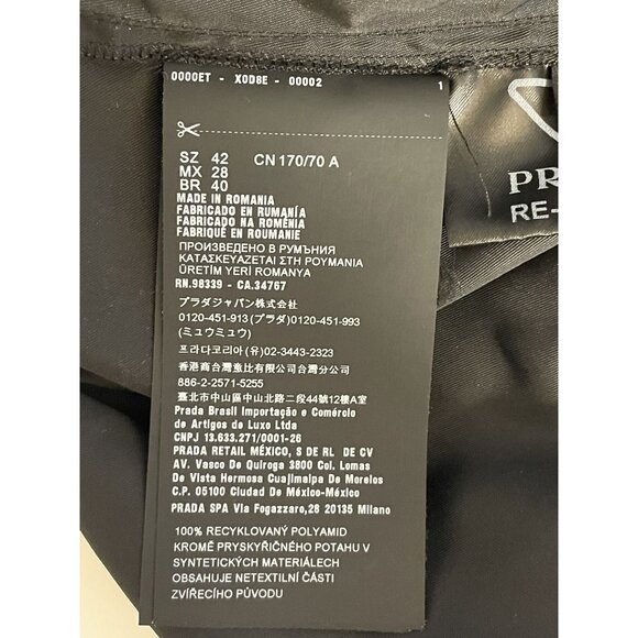 Prada Black Nylon Drawstring Shorts W/ Detachable Pouch For - Picture 9 of 12